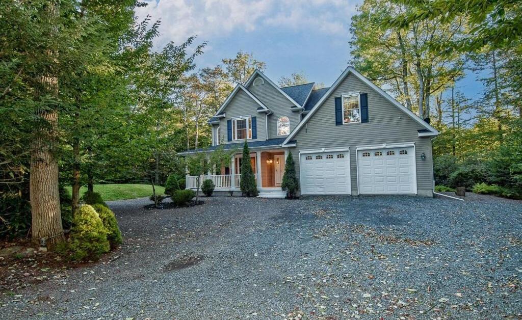 Luxury 4 Bedroom House In Pocono Mountains In Golf Course Near Lake Tobyhanna Exterior photo