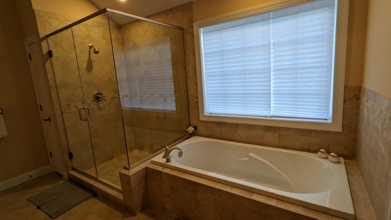 Luxury 4 Bedroom House In Pocono Mountains In Golf Course Near Lake Tobyhanna Exterior photo