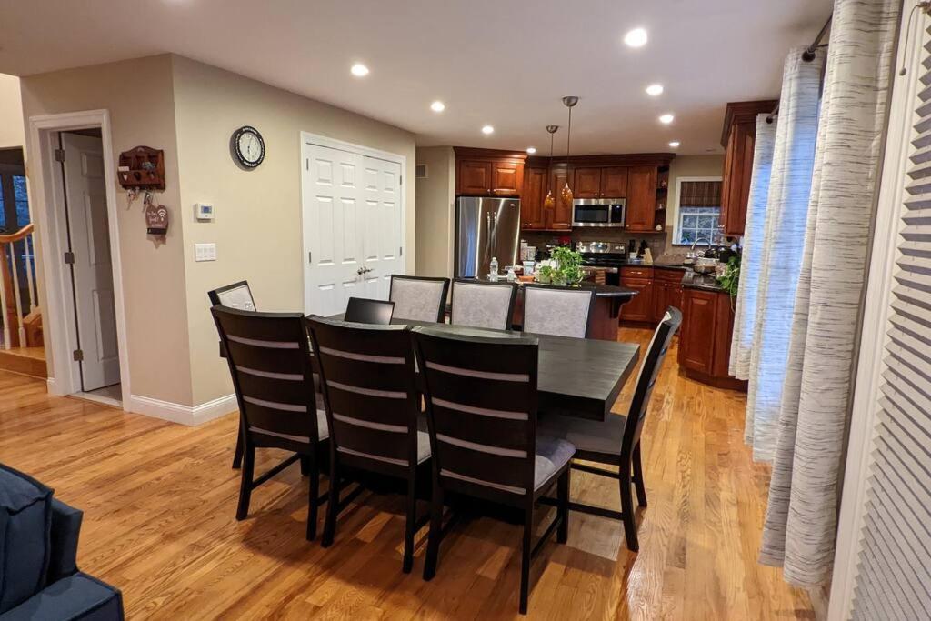 Luxury 4 Bedroom House In Pocono Mountains In Golf Course Near Lake Tobyhanna Exterior photo