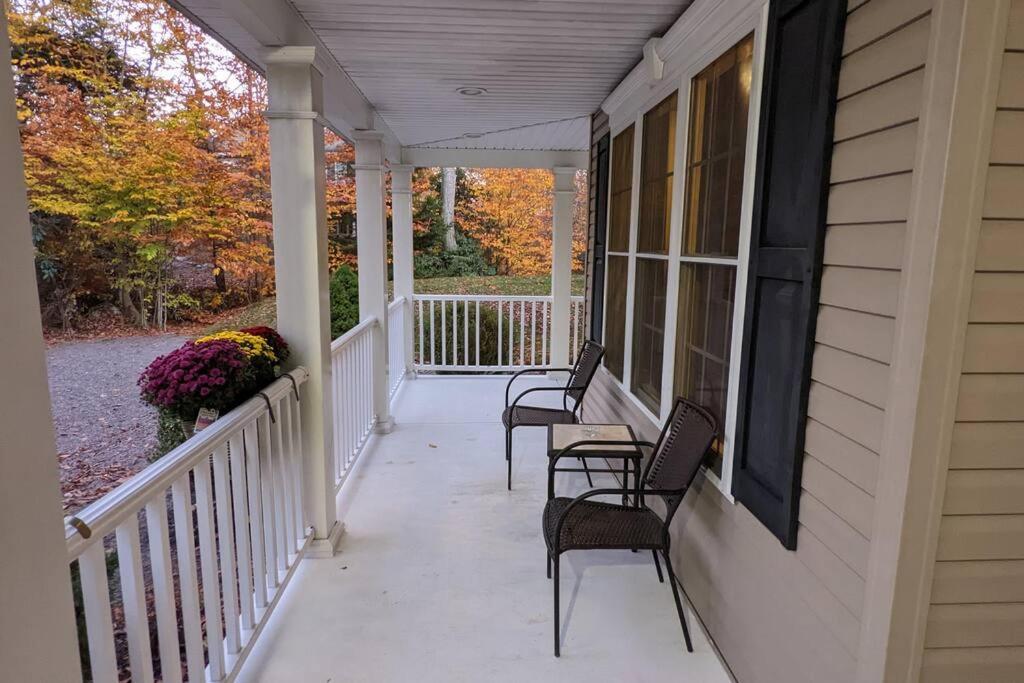 Luxury 4 Bedroom House In Pocono Mountains In Golf Course Near Lake Tobyhanna Exterior photo