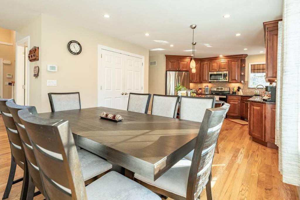 Luxury 4 Bedroom House In Pocono Mountains In Golf Course Near Lake Tobyhanna Exterior photo