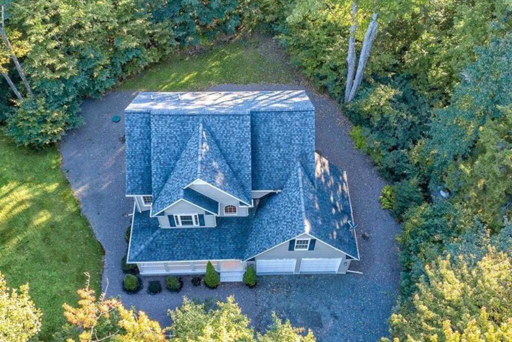 Luxury 4 Bedroom House In Pocono Mountains In Golf Course Near Lake Tobyhanna Exterior photo